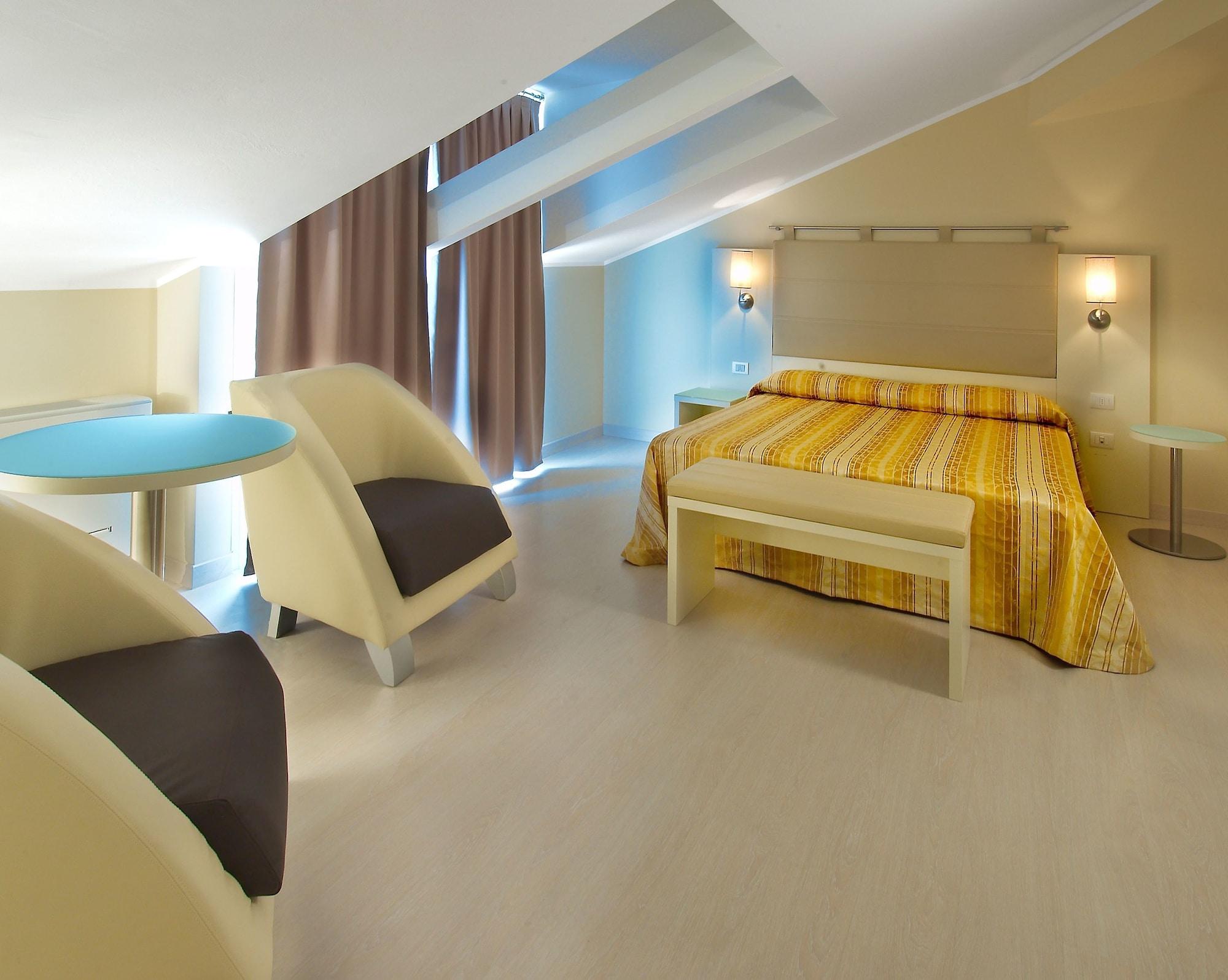 Hotel St. Moritz Белларія-Іджеа-Марина Екстер'єр фото